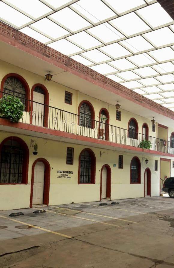 Hotel Maya Ixtlan Ixtlan del Rio Eksteriør billede